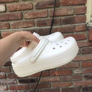 White platform crocs w size 8